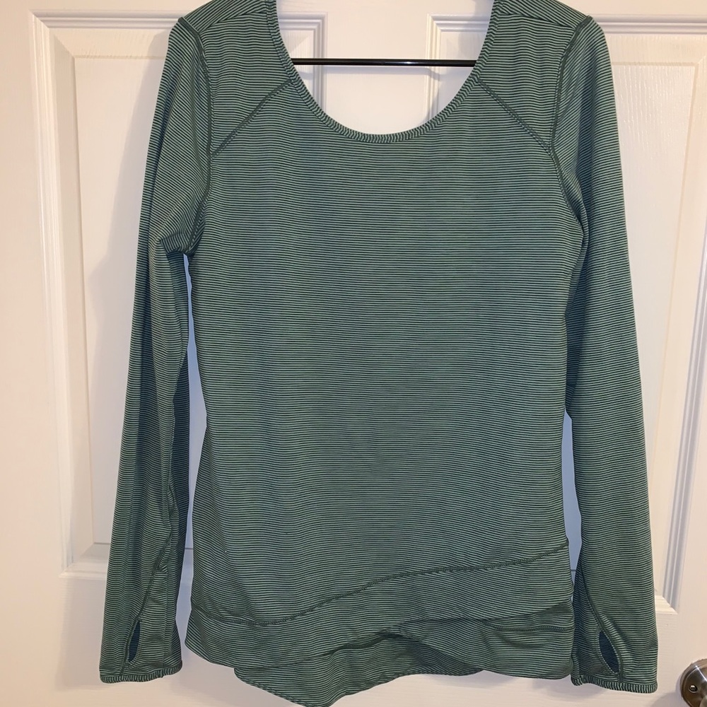 Zella Yoga/Thermal Long Sleeve with thumb holes